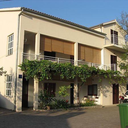 Apartments&Rooms Milka Stari Grad Kültér fotó