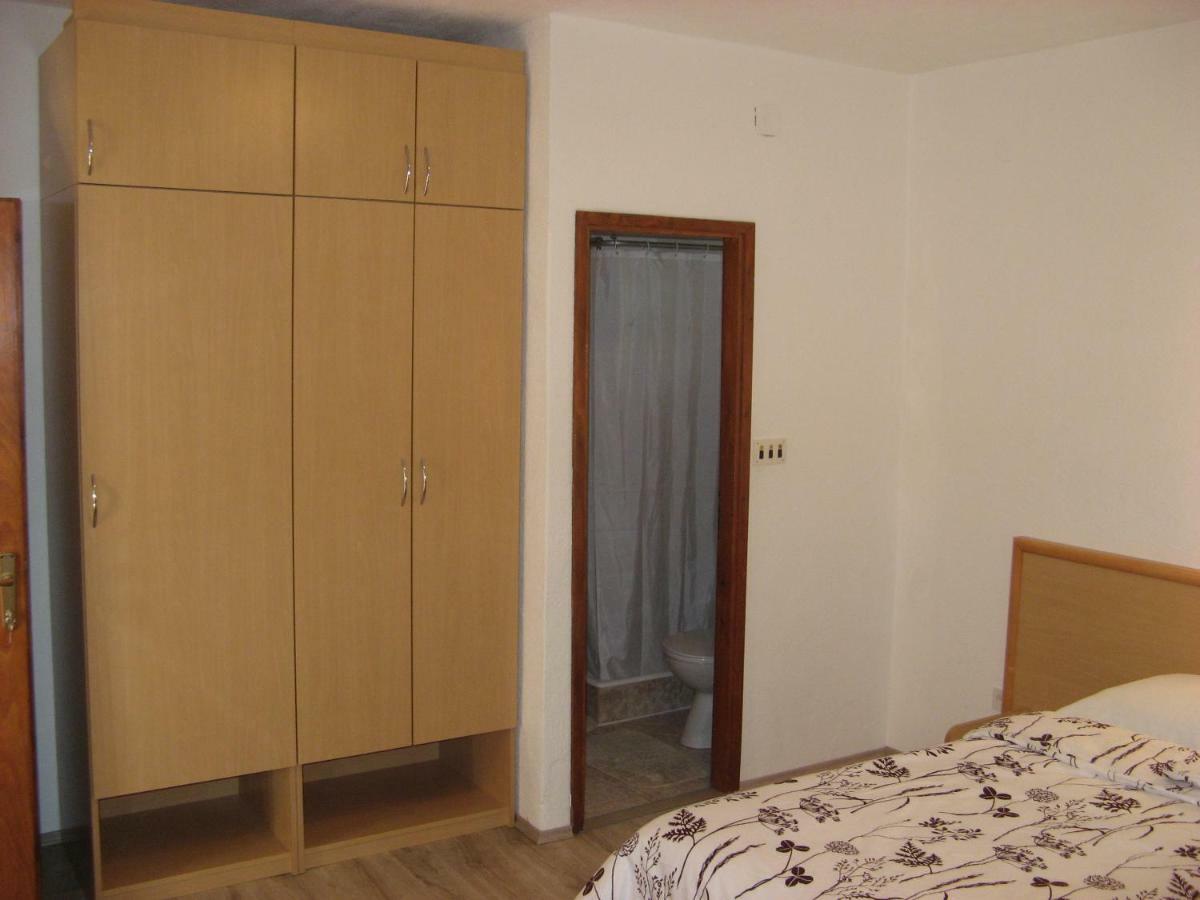 Apartments&Rooms Milka Stari Grad Kültér fotó