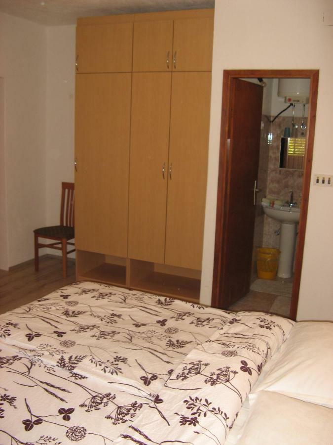 Apartments&Rooms Milka Stari Grad Kültér fotó