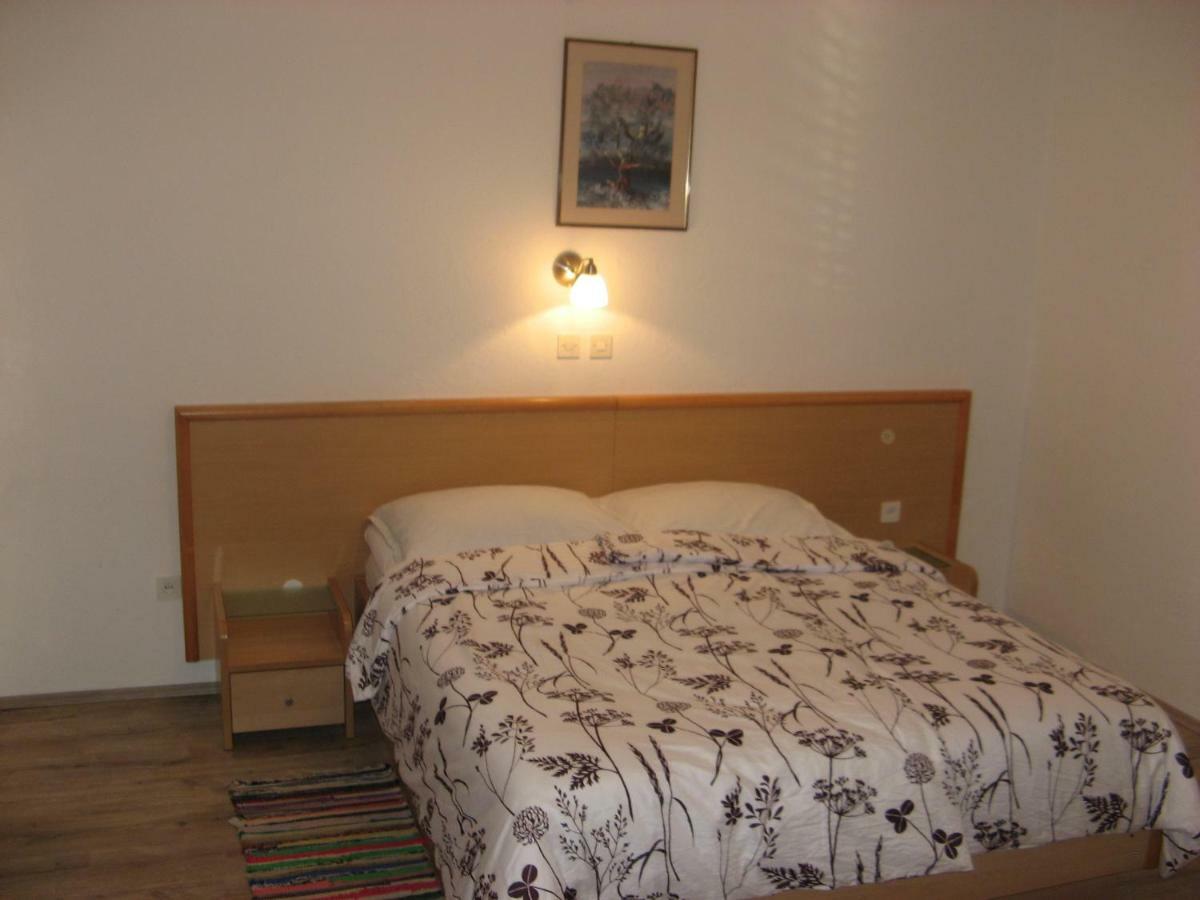 Apartments&Rooms Milka Stari Grad Kültér fotó
