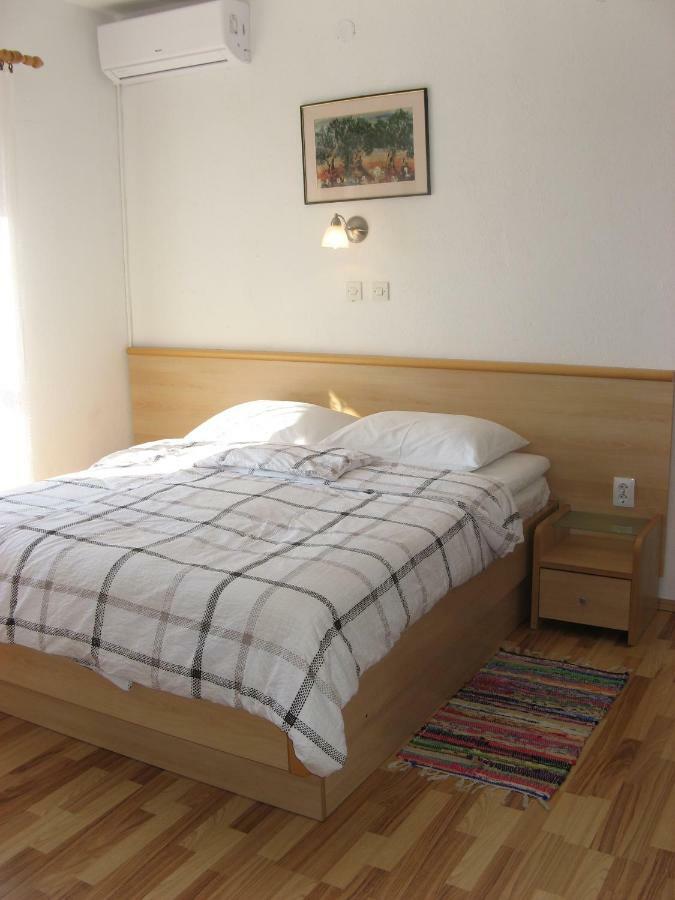 Apartments&Rooms Milka Stari Grad Kültér fotó