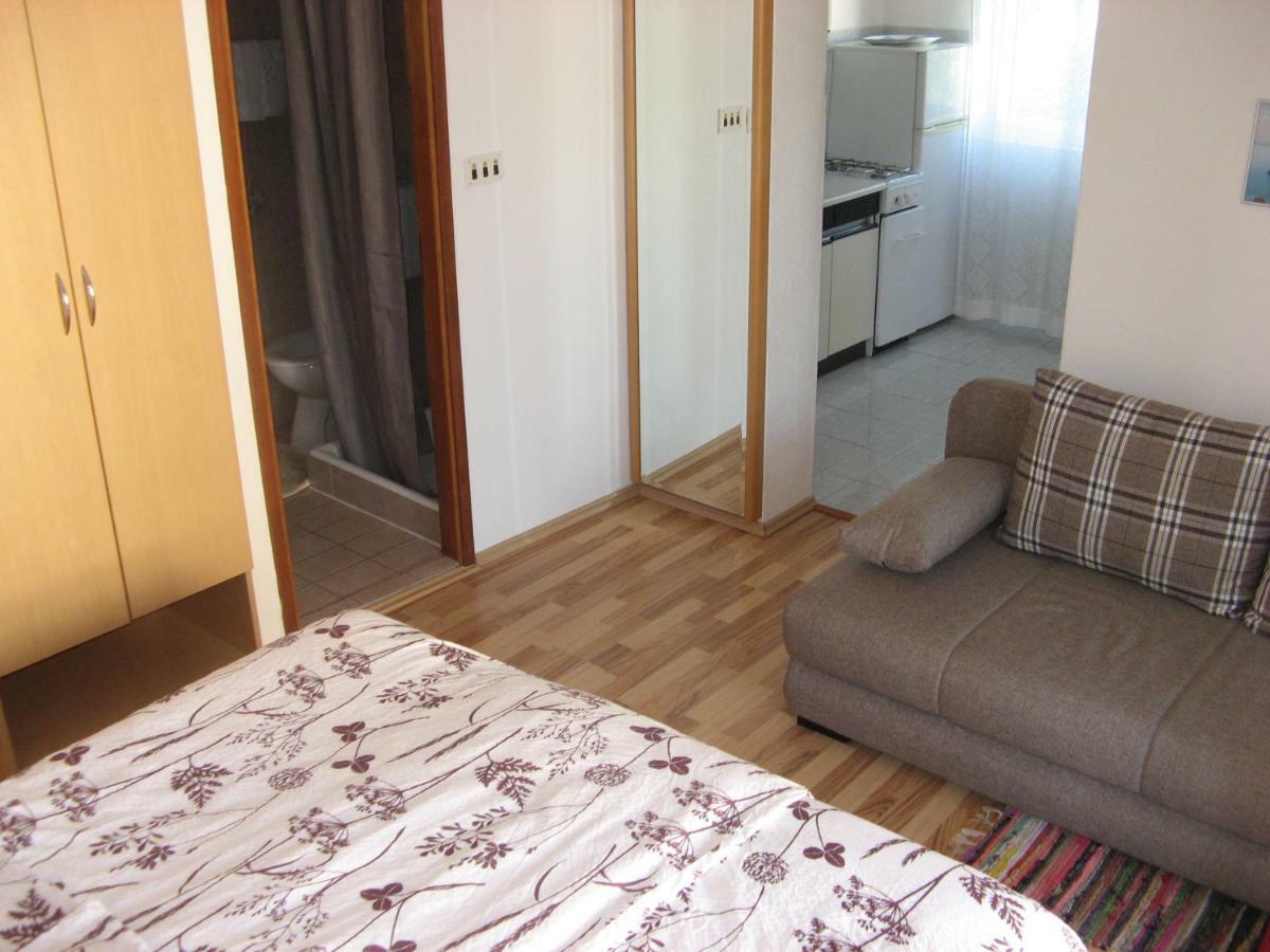 Apartments&Rooms Milka Stari Grad Kültér fotó